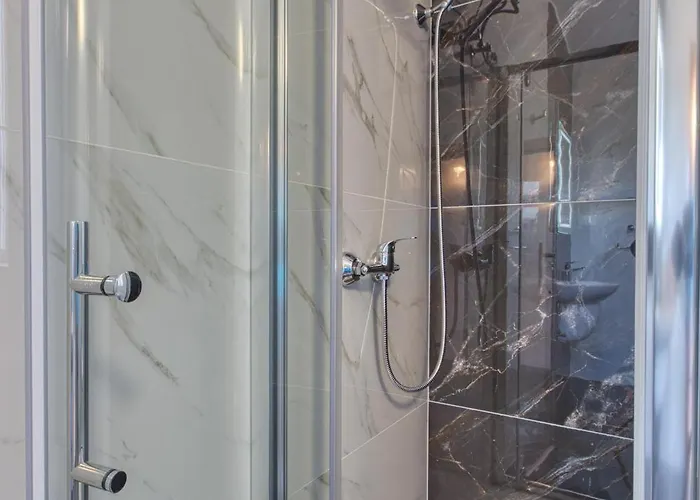 Beautiful Seafront With Comfy Beds, Ac & Wifi By 360 Estates